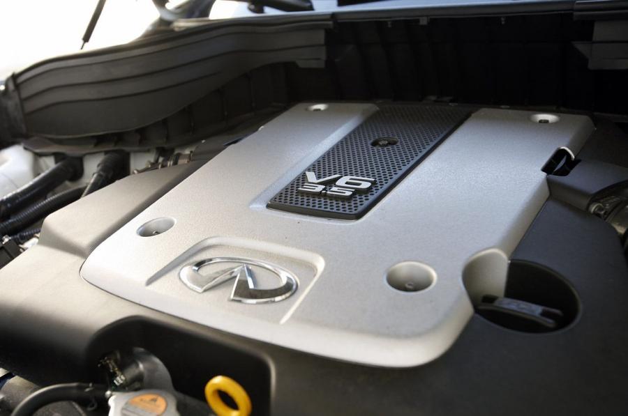 Infiniti EX35 2012 года  (фото 34 из 42)